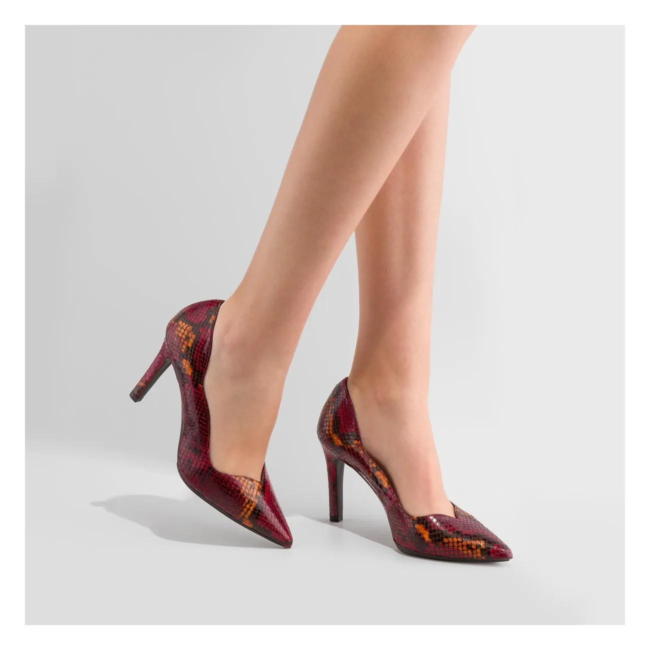 Escarpin à talon fin et détail ondulé en cuir avec imprimé animal rouge | Chaussures femme LODI en ligne