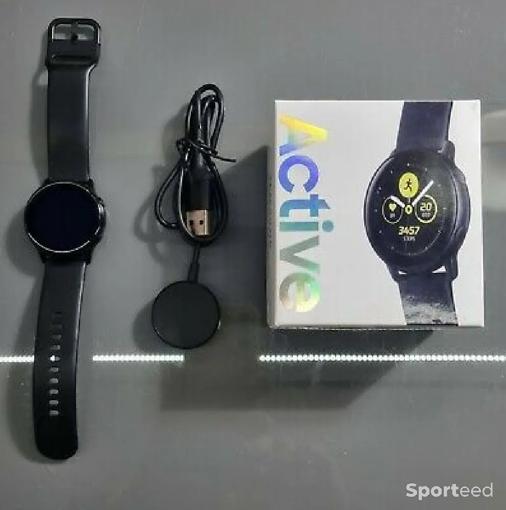 Samsung Galaxy Watch Active SM-R500 40mm Boîtier en aluminium d'occasion Ajouté le : 27/05/2022