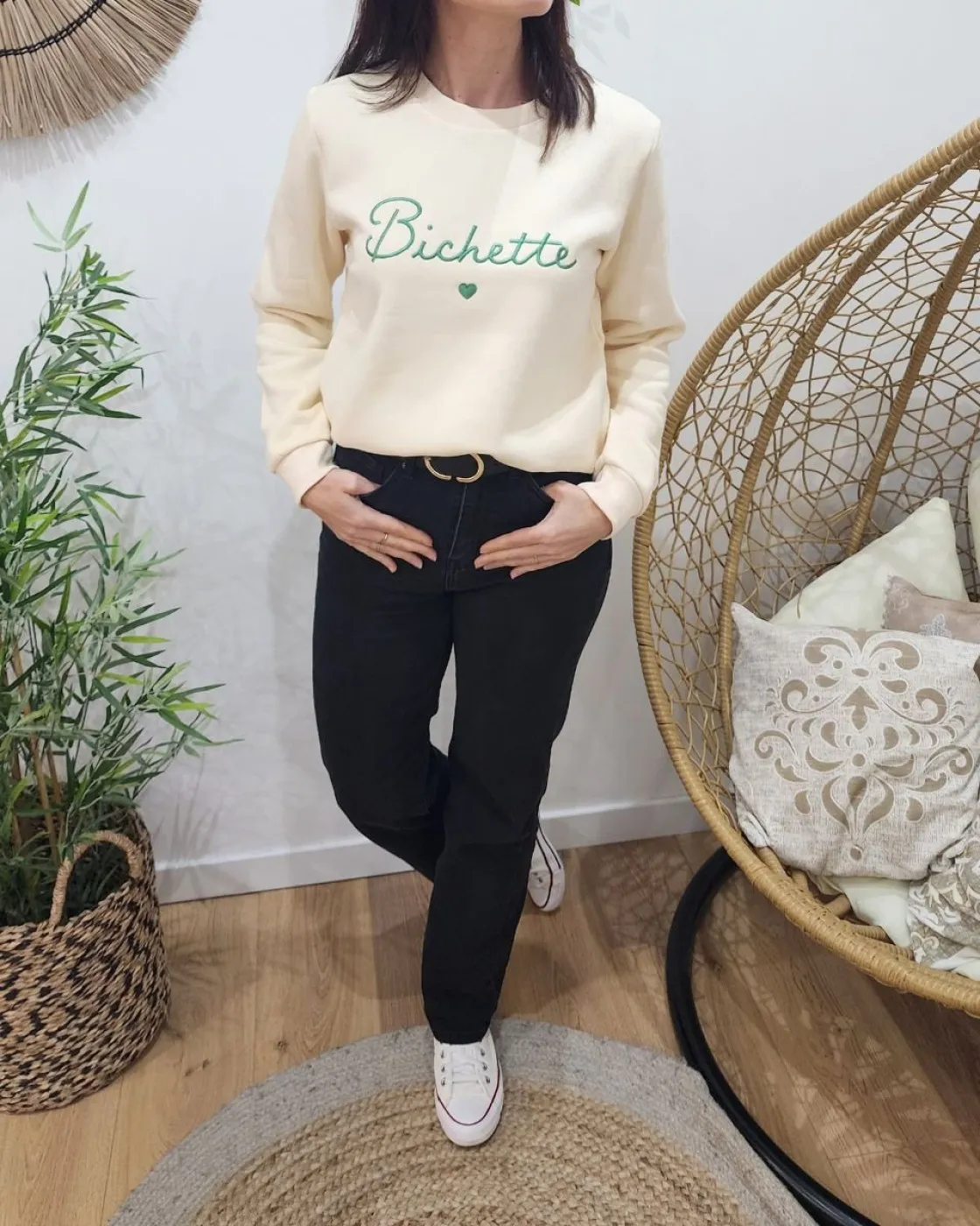 Sweat femme beige broderie Bichette verte